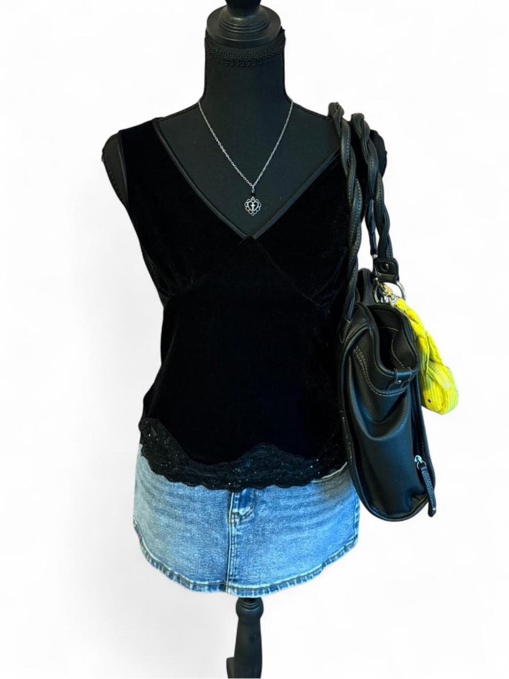Vintage Women’s WD.NY Black Velvet Lace-Trim V-Neck Tank Top, Size Small